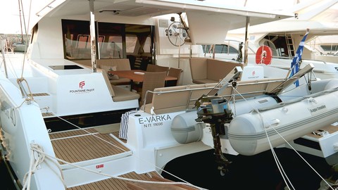 Fountaine Pajot Lucia 40