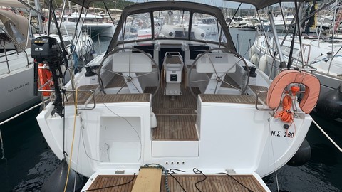 Hanse 418