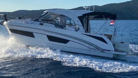 Beneteau Antares 9 OB