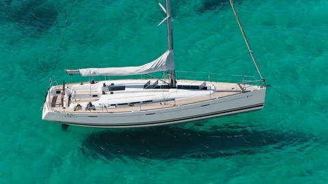 Beneteau First 45
