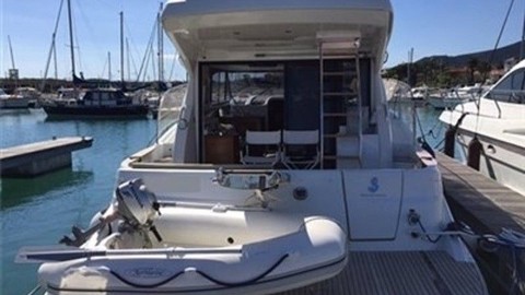 Beneteau Antares 42