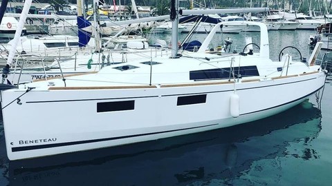 Beneteau Oceanis 35