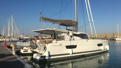 Fountaine Pajot Lucia 40