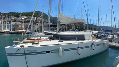 Lagoon 450 F
