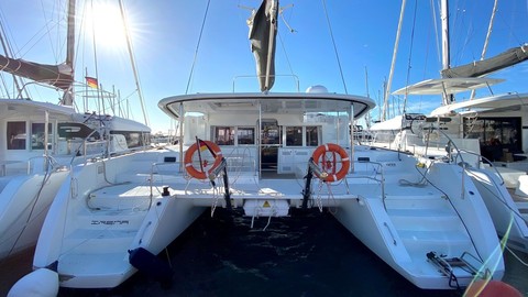 Lagoon 450 F