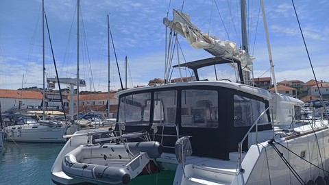Lagoon 450 F