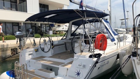 Beneteau Oceanis 48