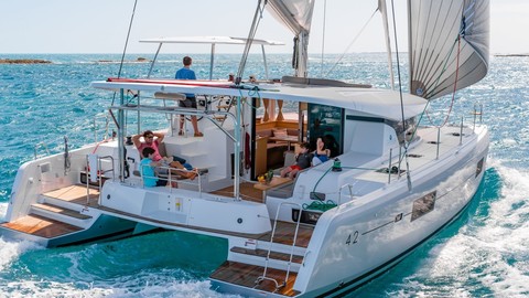Lagoon 42