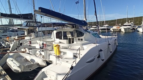 Fountaine Pajot Lavezzi 40