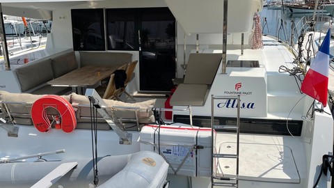 Fountaine Pajot Lucia 40