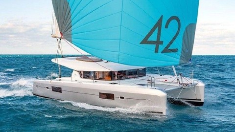 Lagoon 42