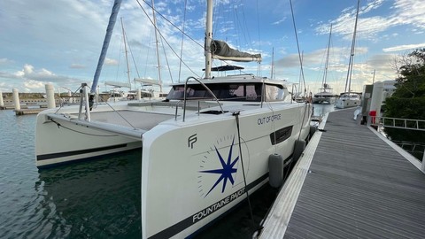 Fountaine Pajot Astréa 42