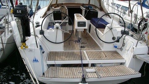 Dufour 350