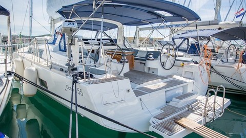 Beneteau Oceanis 55