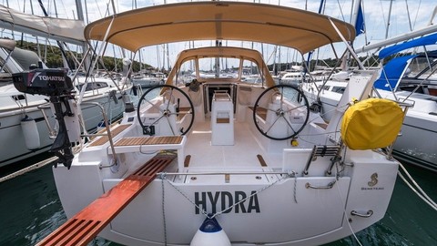 Beneteau Oceanis 38