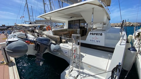 Fountaine Pajot Lucia 40