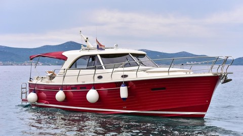 SAS Adriana 44