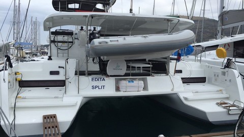 Lagoon 42