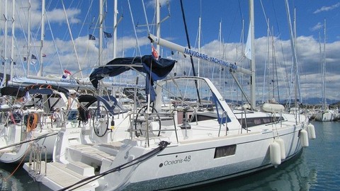 Beneteau Oceanis 48
