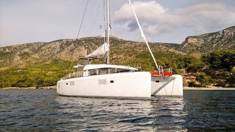 Lagoon 39