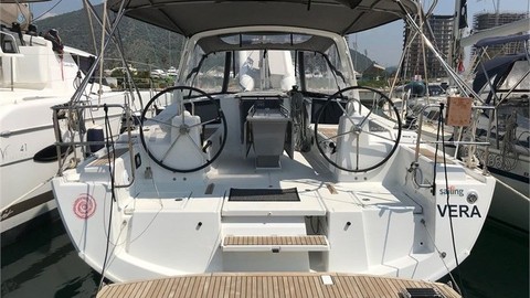 Beneteau Oceanis 41.1