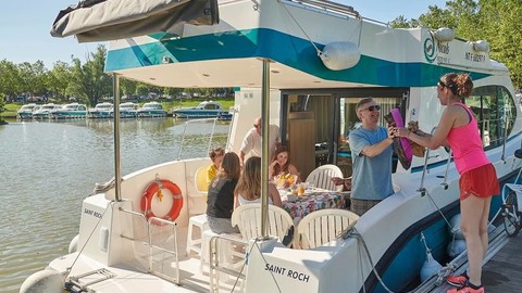 Cantieri estensi goldstar 560 c fly