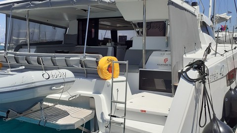 Fountaine Pajot Astréa 42