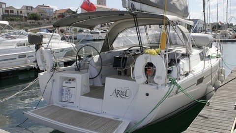 Hanse 385
