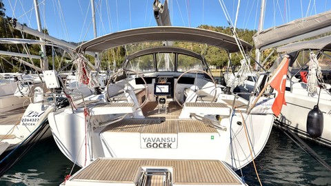 Hanse 418
