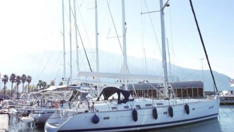 Beneteau Oceanis 523