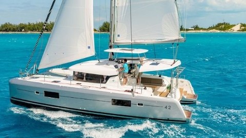 Lagoon 42