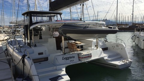 Lagoon 42