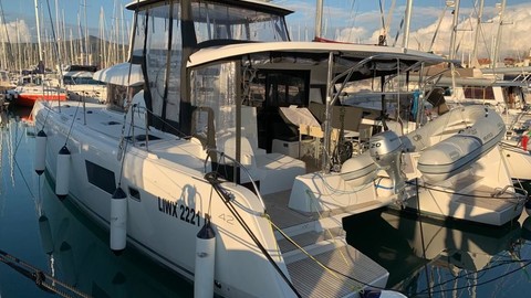 Lagoon 42