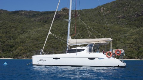 Fountaine Pajot Lavezzi 40