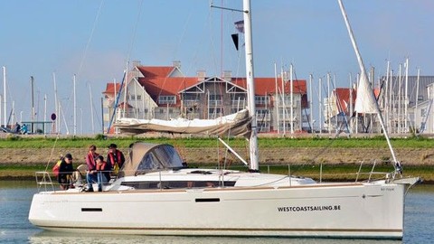 Jeanneau Sun Odyssey 379