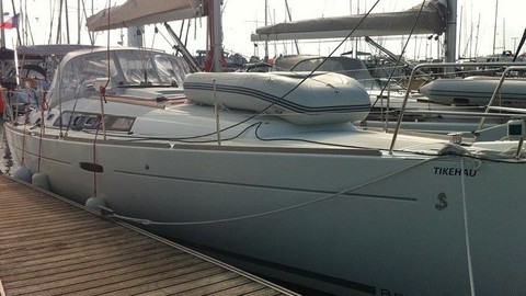 Beneteau Oceanis 37