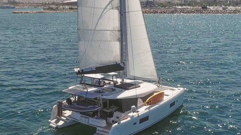 Lagoon 42