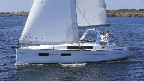 Beneteau Oceanis 35