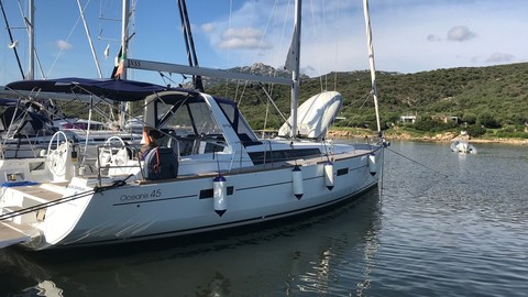 Beneteau Oceanis 45