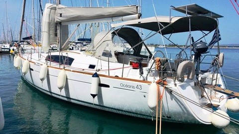 Beneteau Oceanis 43