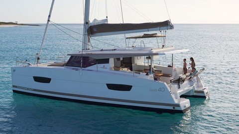 Fountaine Pajot Lucia 40