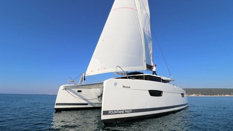 Fountaine Pajot Astréa 42