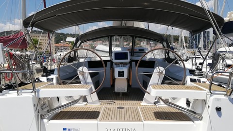 Hanse 418