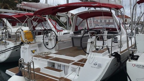 Beneteau Oceanis 45