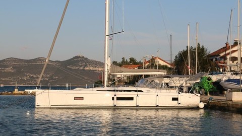 Beneteau Oceanis 51.1