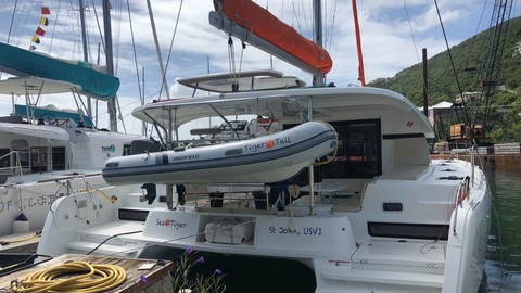 Lagoon 42
