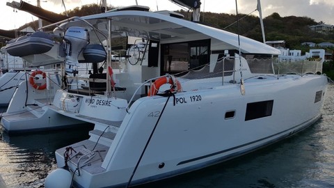 Lagoon 42