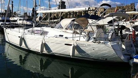 Beneteau Oceanis 43
