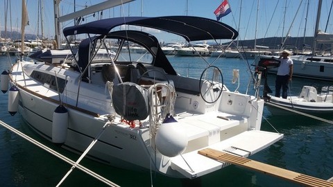 Dufour 382