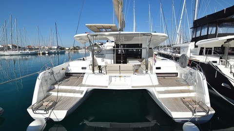 Lagoon 42